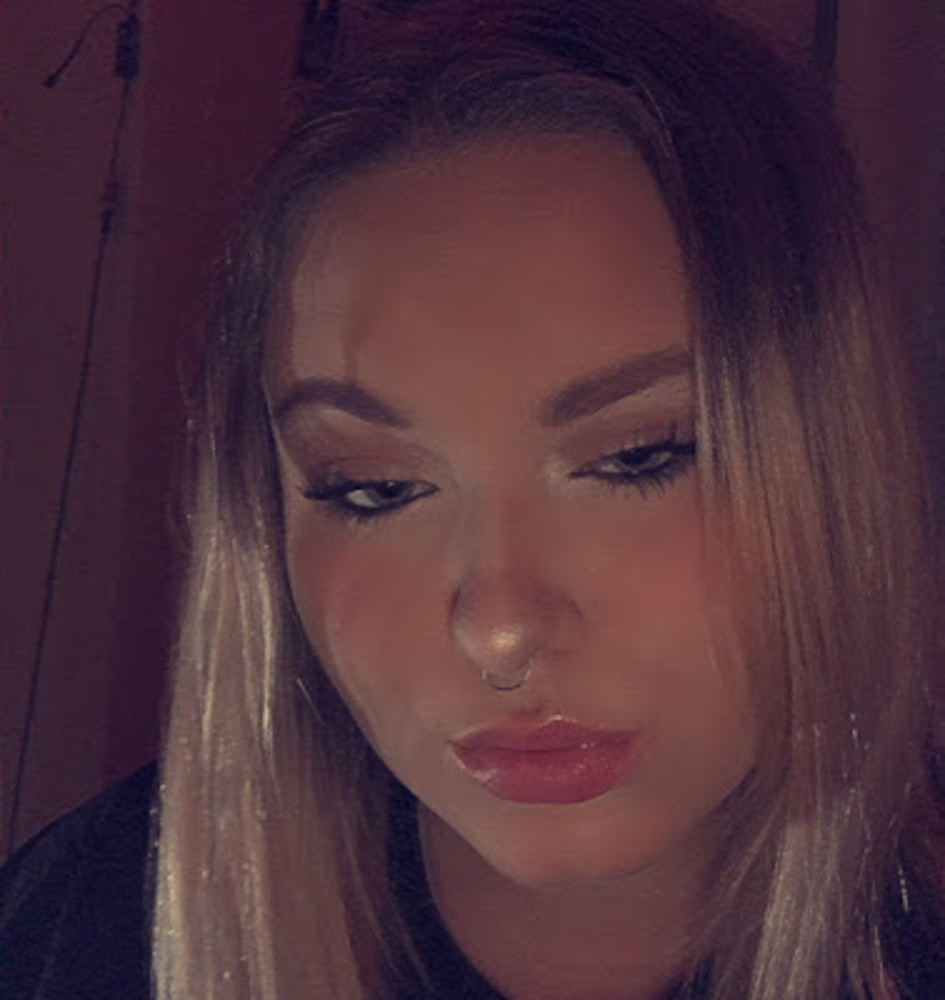 Meet your Posher, Leeiah